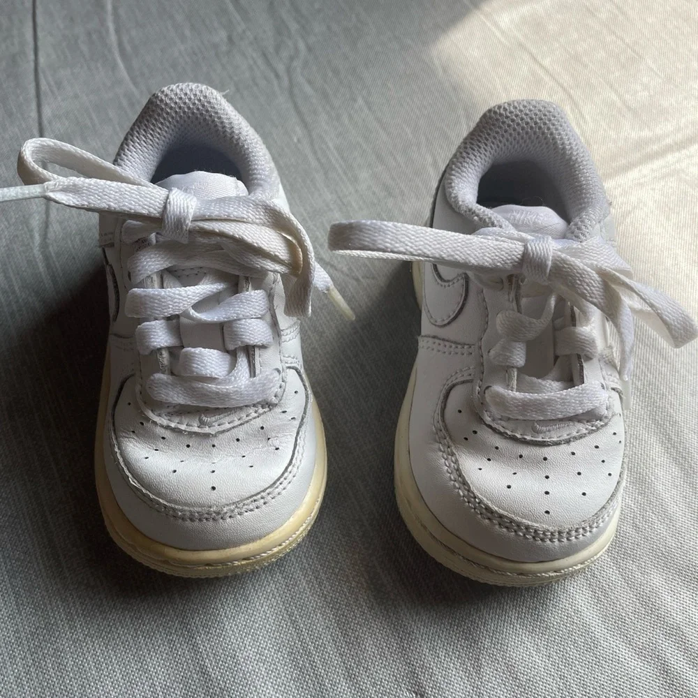 White Nike Air forces size 4C infant